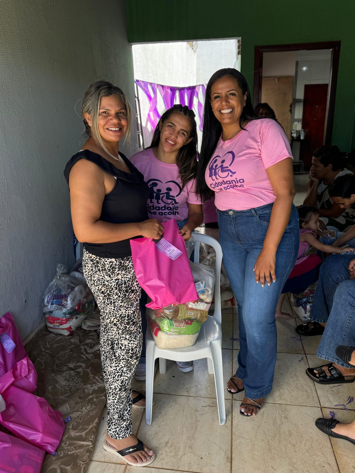 Entrega de Cestas: foto 1 de 10