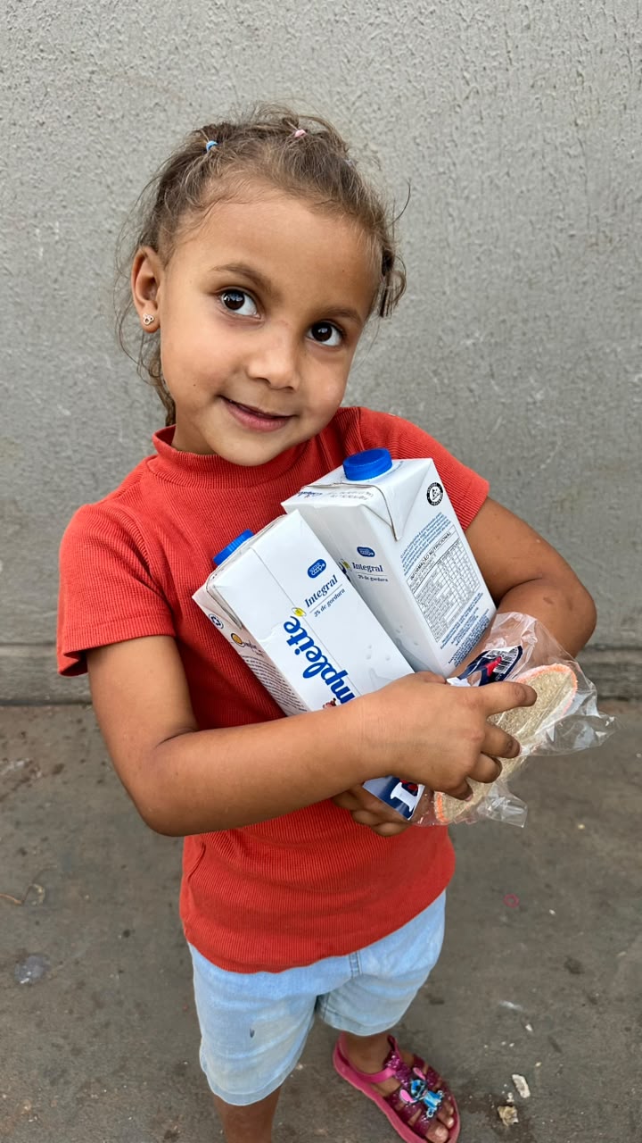 Levando Esperança às Crianças: foto 2 de 4